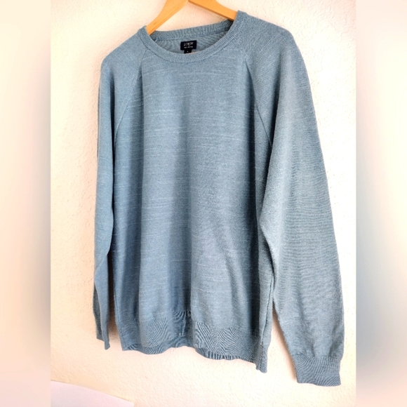 J.Crew Men's Soft Teal Crewneck Sweater - Picture 4 of 5